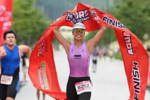 Những nữ VĐV tài năng, xinh đẹp ở giải đấu hấp dẫn Aqua Warriors