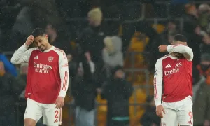 Wolves mỉa mai Arsenal câu giờ rồi rơi điểm